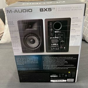 M-Audio BX5 D3 Compact 2-Way 5" Active Studio Monitor